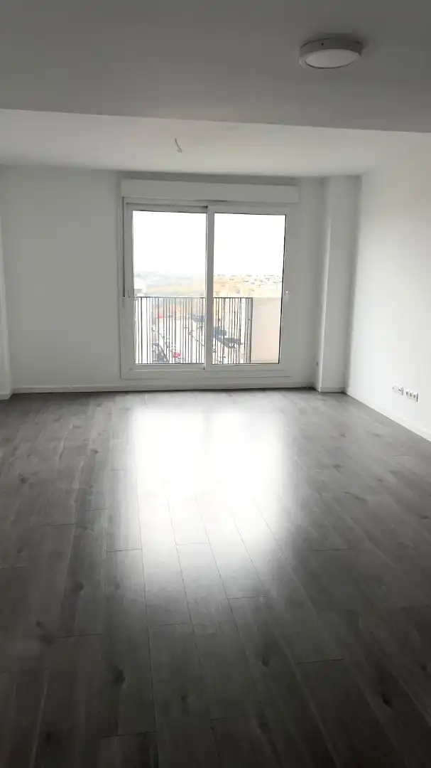 Habitación de Piso de alquiler en Valdemoro con Trastero, Se aceptan mascotas y Alarma