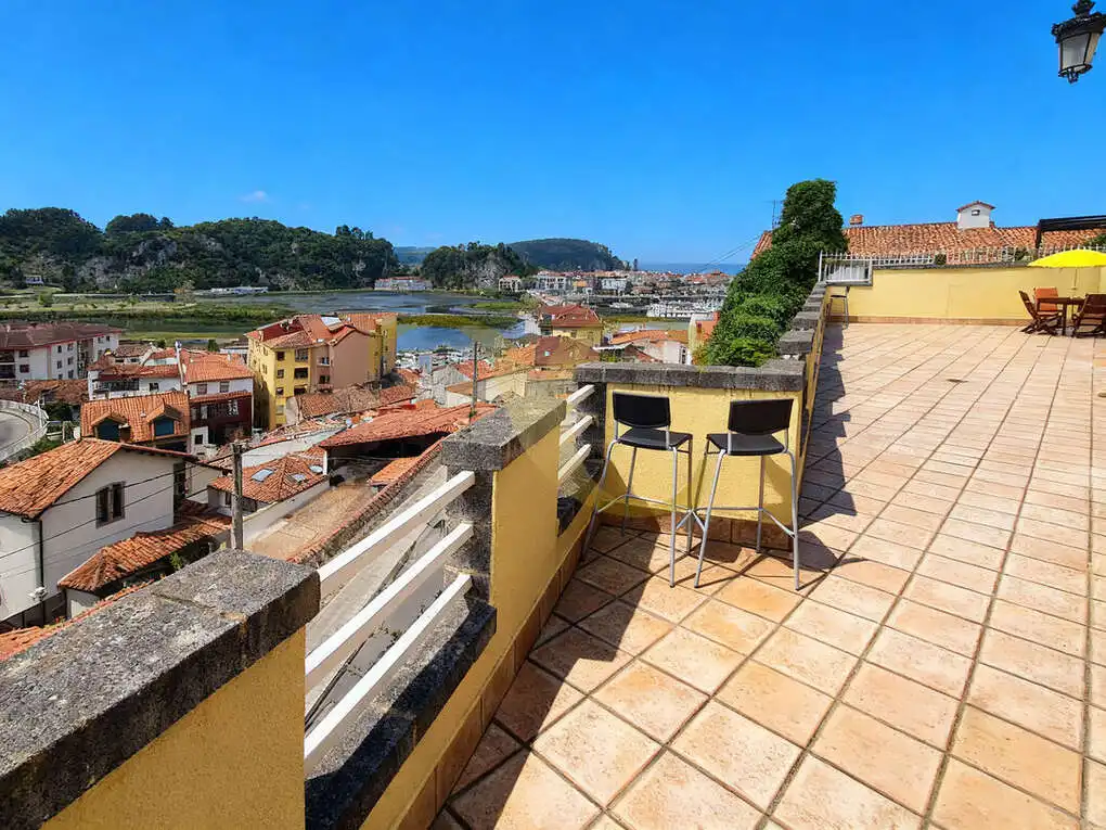 Terraza de Casa adosada en venta en Ribadesella con Calefacción, Trastero y Amueblado