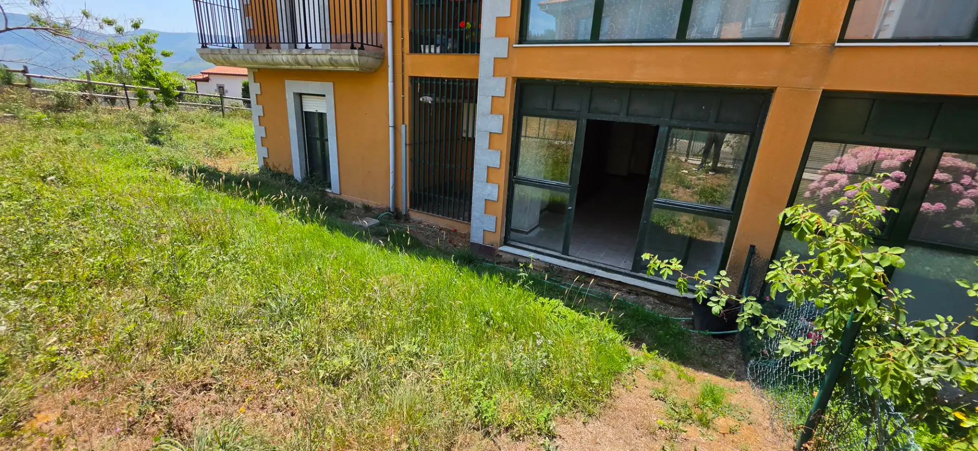Vista exterior de Piso en venta en Soba con Calefacción