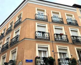 Vista exterior de Estudi de lloguer en  Madrid Capital amb Aire condicionat i Calefacció