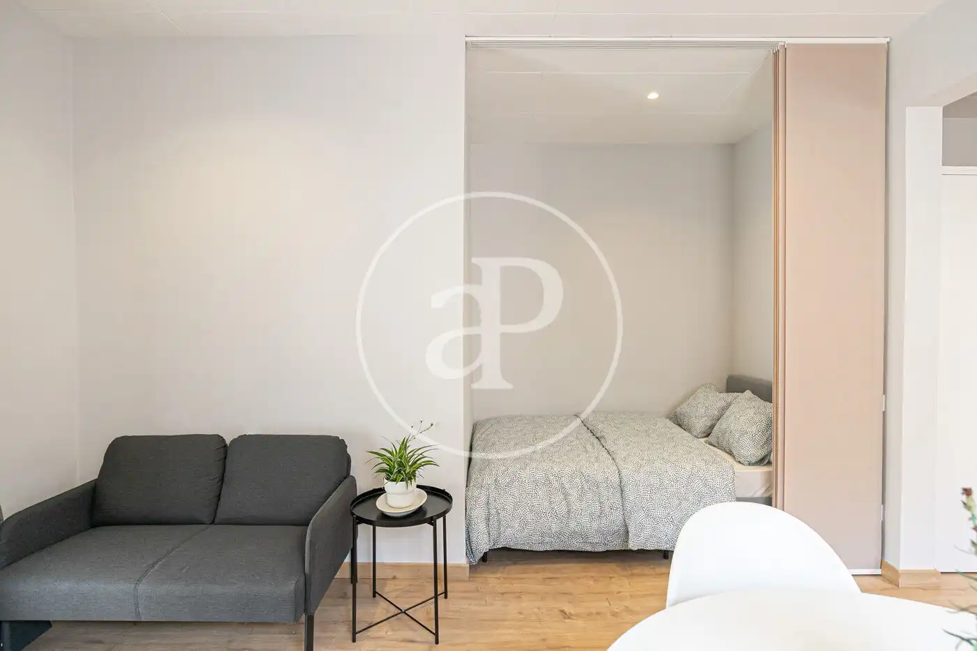 Habitación de Piso en venta en Barcelona con Calefacción y Amueblado