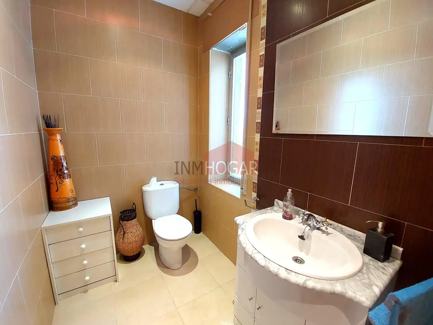 Bathroom of Houses for sale in Sanchidrián  with Private garden, Parquet flooring and Terrace