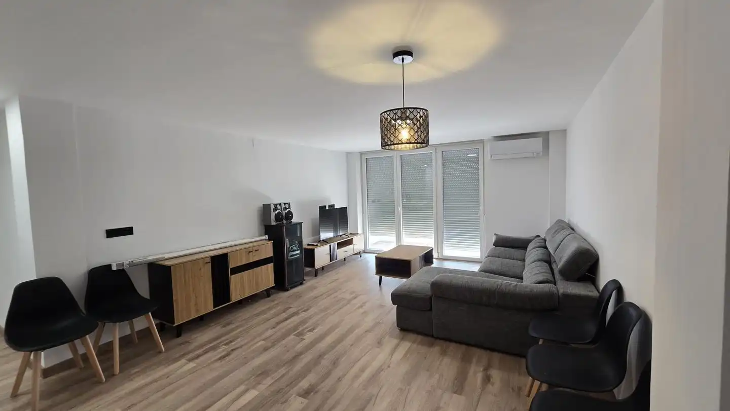 Wohnzimmer von Wohnung zur Miete in Gandia mit Klimaanlage, Terrasse und Möbliert
