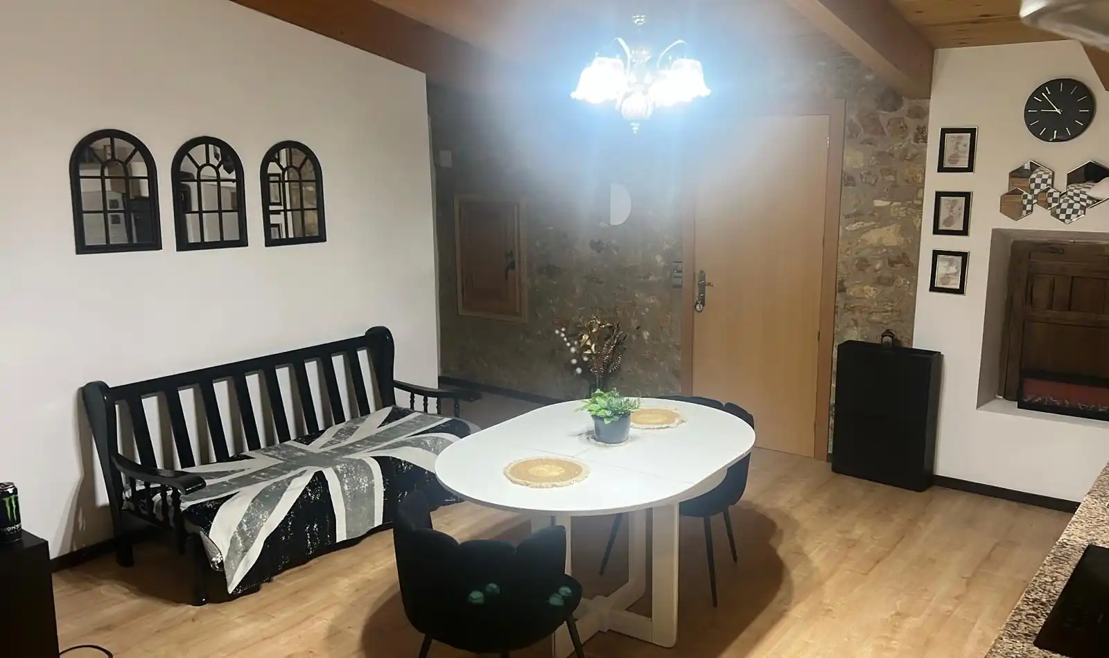 Comedor de Casa o chalet en venta en Roda de Berà con Parquet, Terraza y Horno