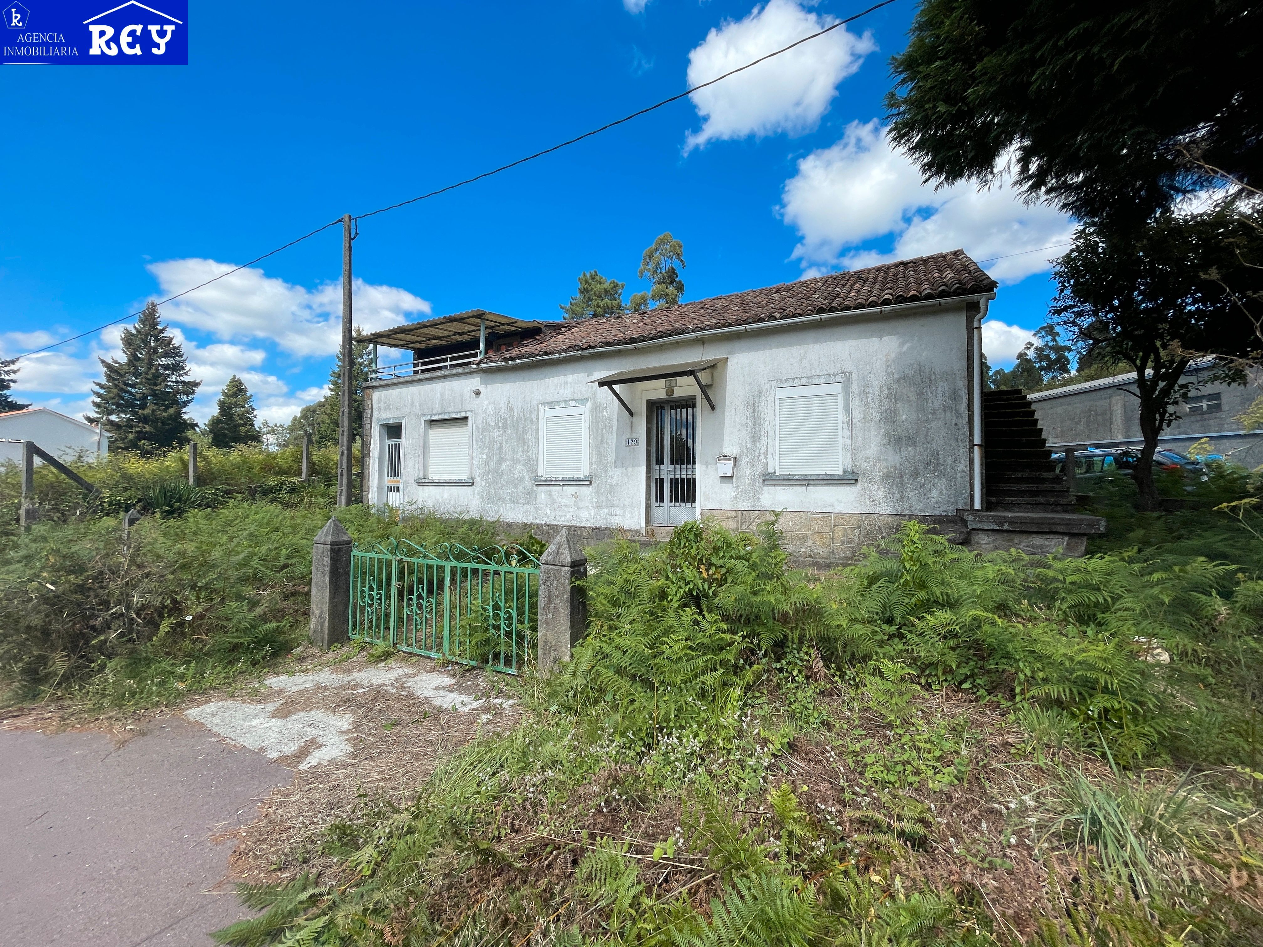 Exterior view of Country house for sale in Santiago de Compostela   with Private garden and Storage room