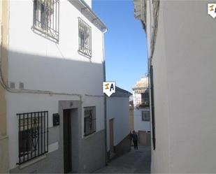 Vista exterior de Casa adosada en venda en Baena amb Terrassa i Internet