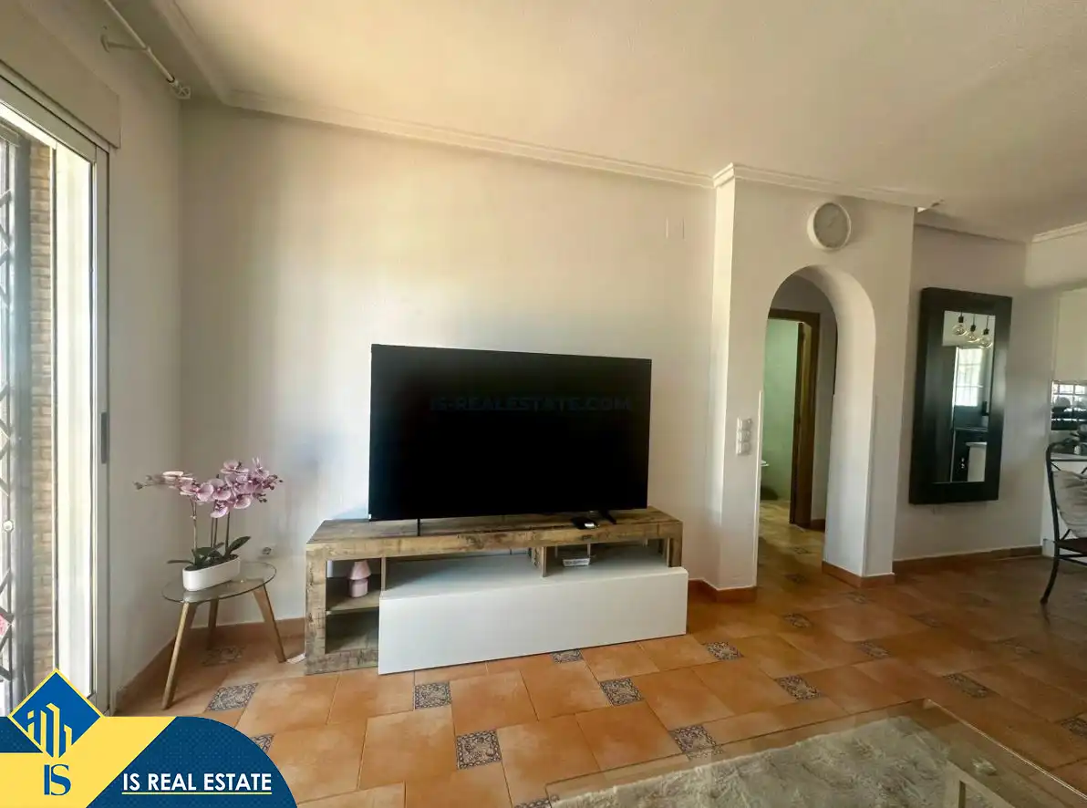 Sala d'estar de Casa adosada de lloguer en Orihuela amb Aire condicionat, Calefacció i Terrassa