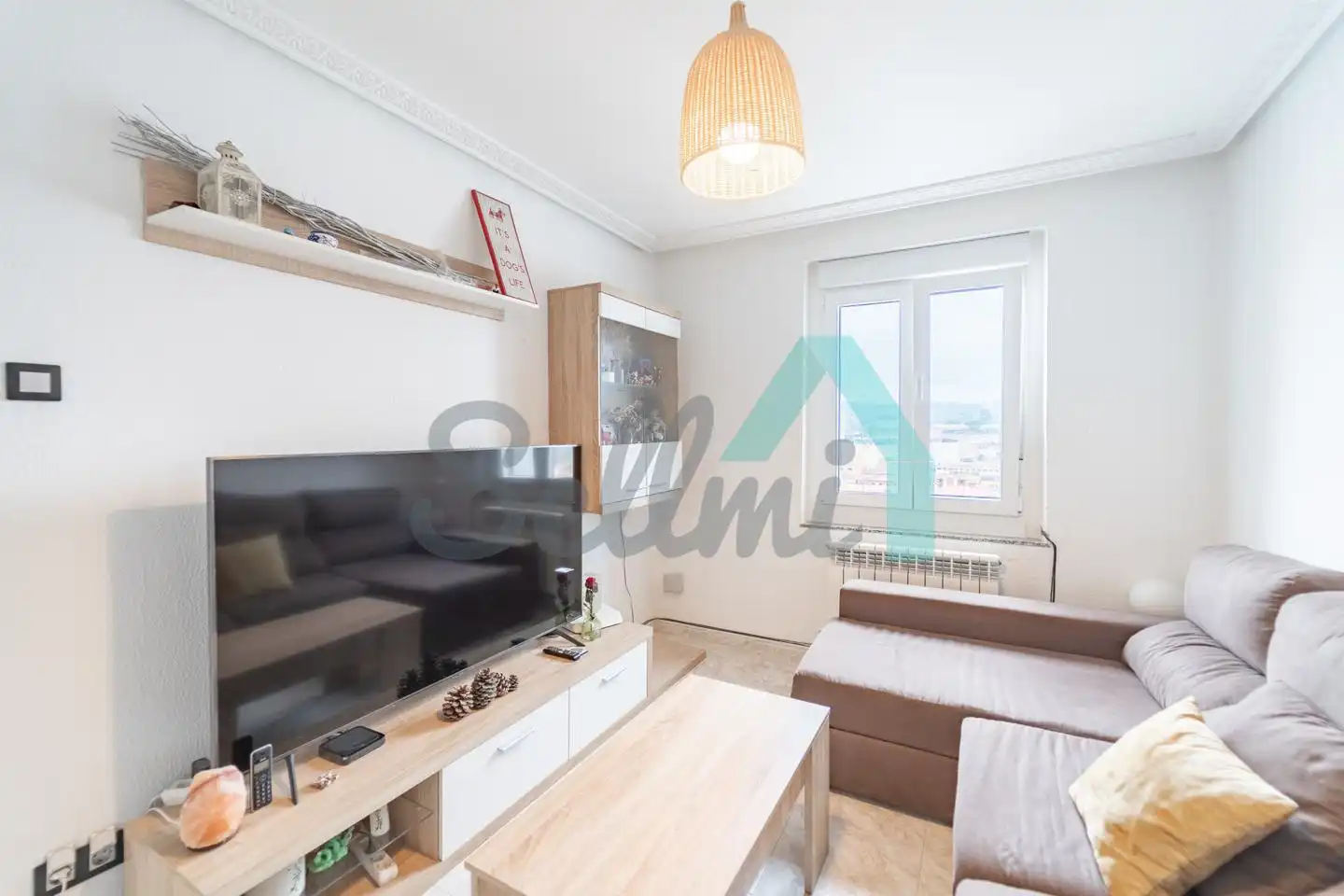 Sala de estar de Piso en venta en Oviedo  con Calefacción