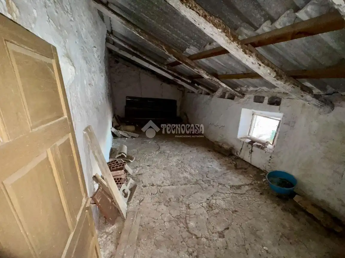 Casa aparellada amb terrassa en venda a C. Carmen, imagen 19