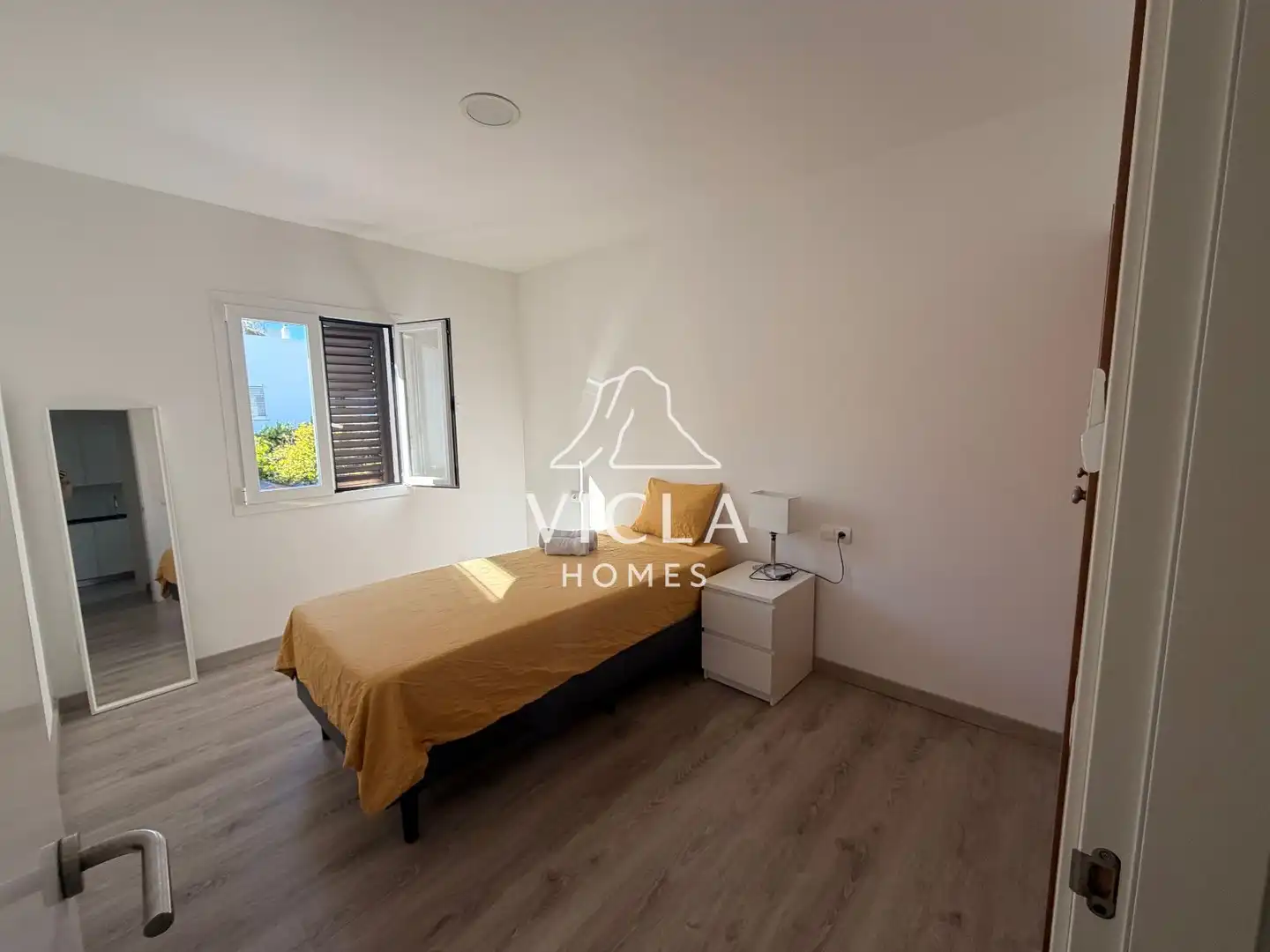 Bedroom of Flat for rent in Santa Eulària des Riu  with Air Conditioner, Heating and Parquet flooring