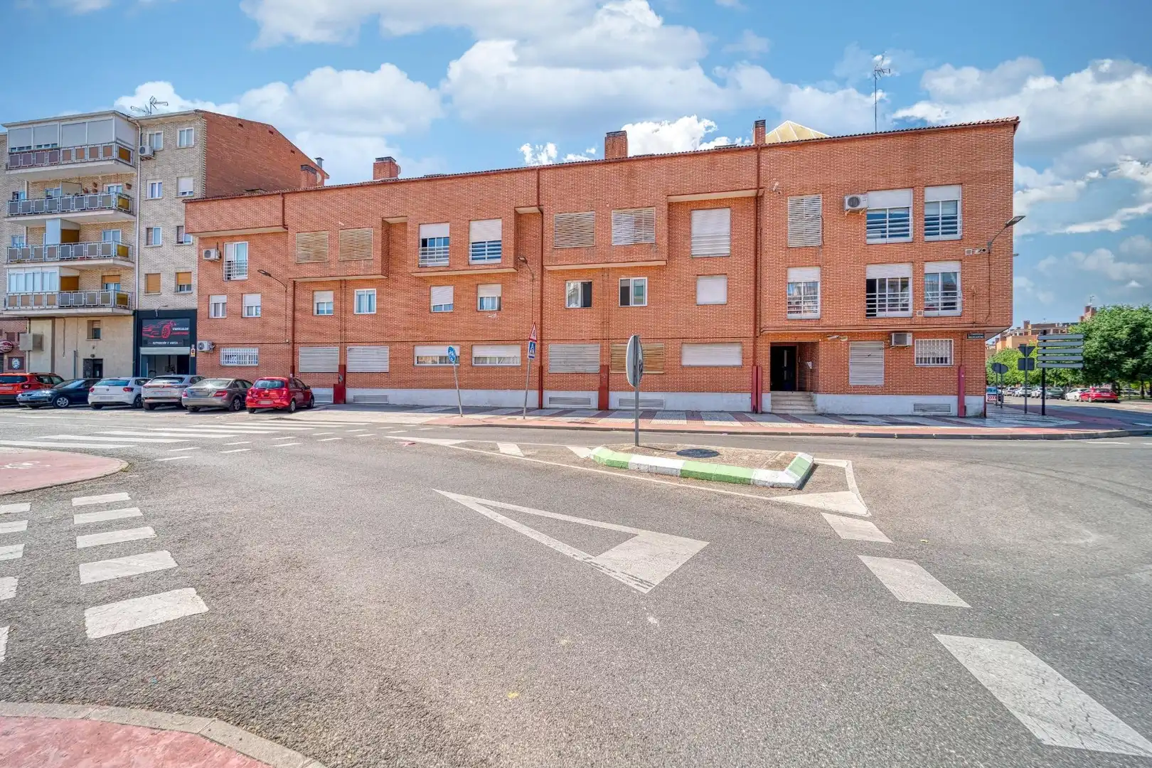 Vista exterior de Dúplex en venta en Azuqueca de Henares con Aire acondicionado y Calefacción