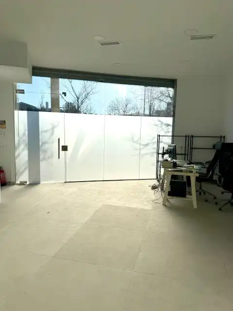 Local comercial en venta en Avinguda d'Europa 9, imagen 2