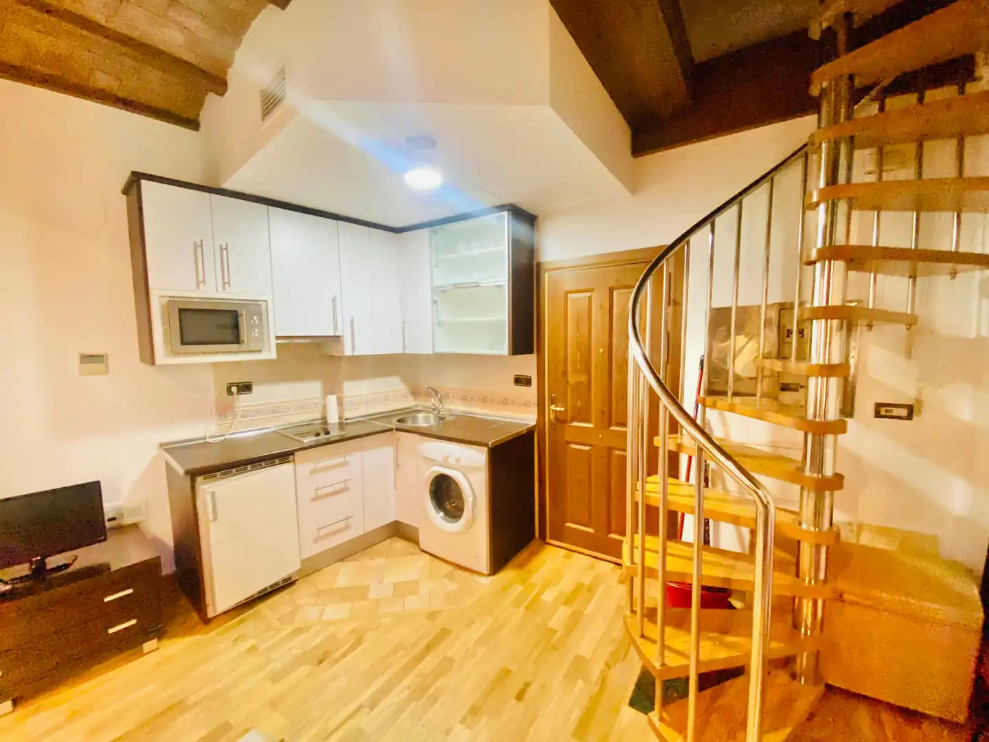 Cocina de Dúplex de alquiler en Granada con Aire acondicionado, Calefacción y Parquet