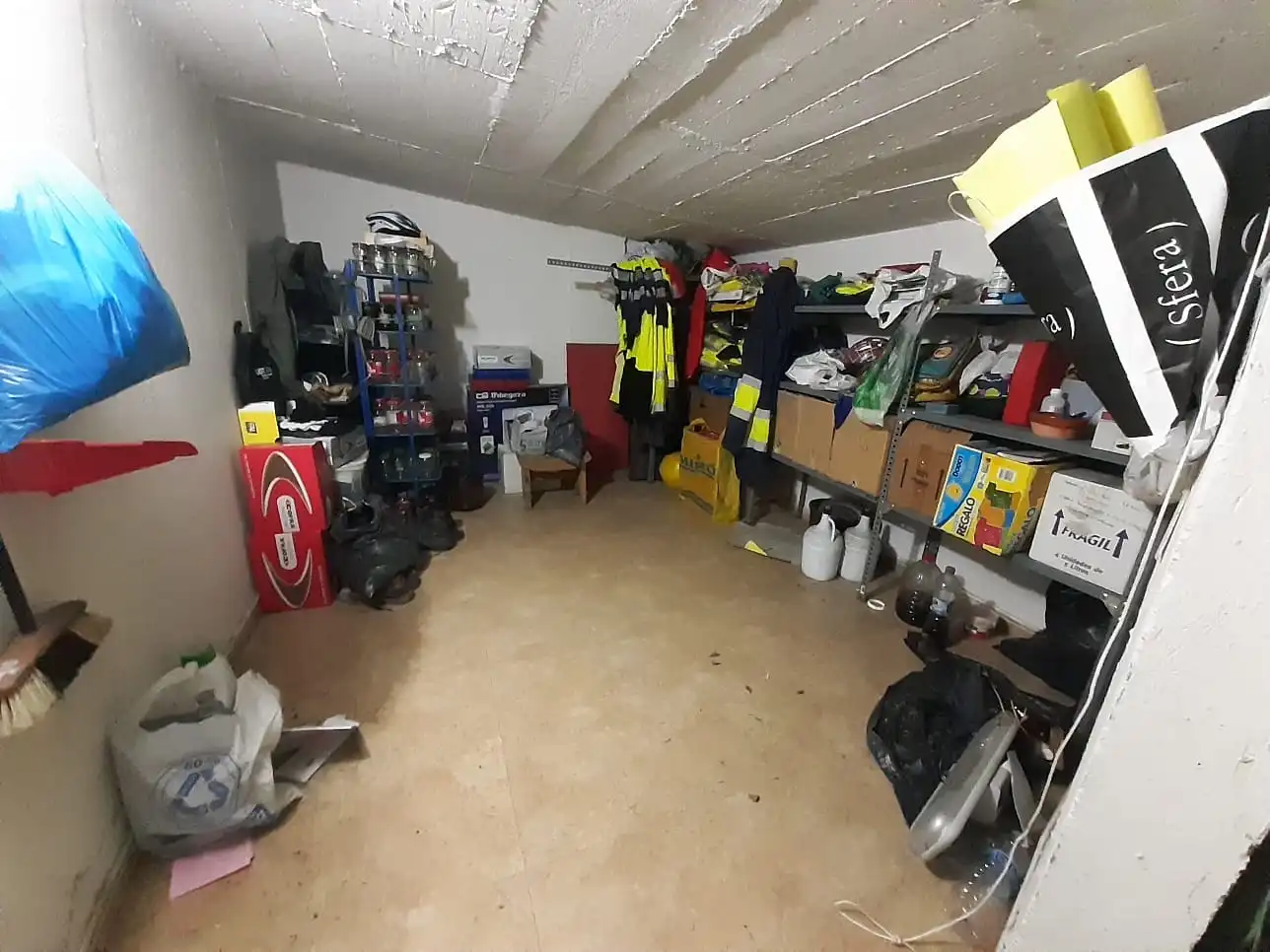 Garage for sale in Zamora Capital 
