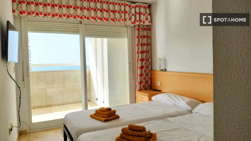 Zimmer in Playa Poniente