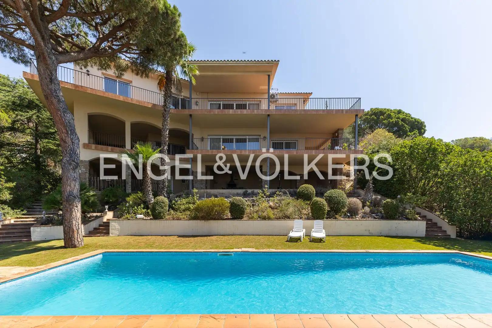 Casa amb jardí en venda a Cabrils