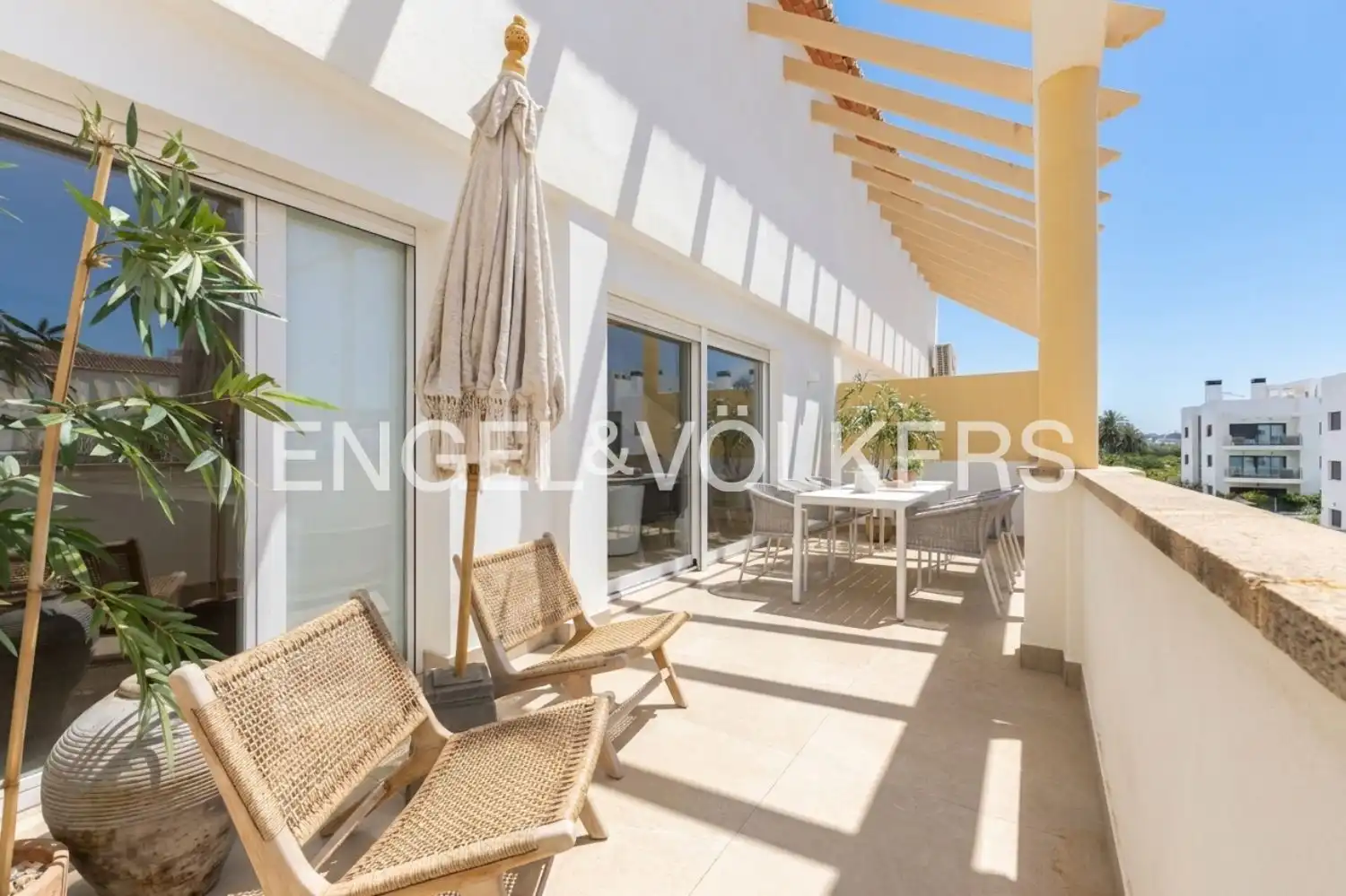 Terrasse von Wohnung zum Verkauf in Jávea / Xàbia mit Klimaanlage, Heizung und Schwimmbad