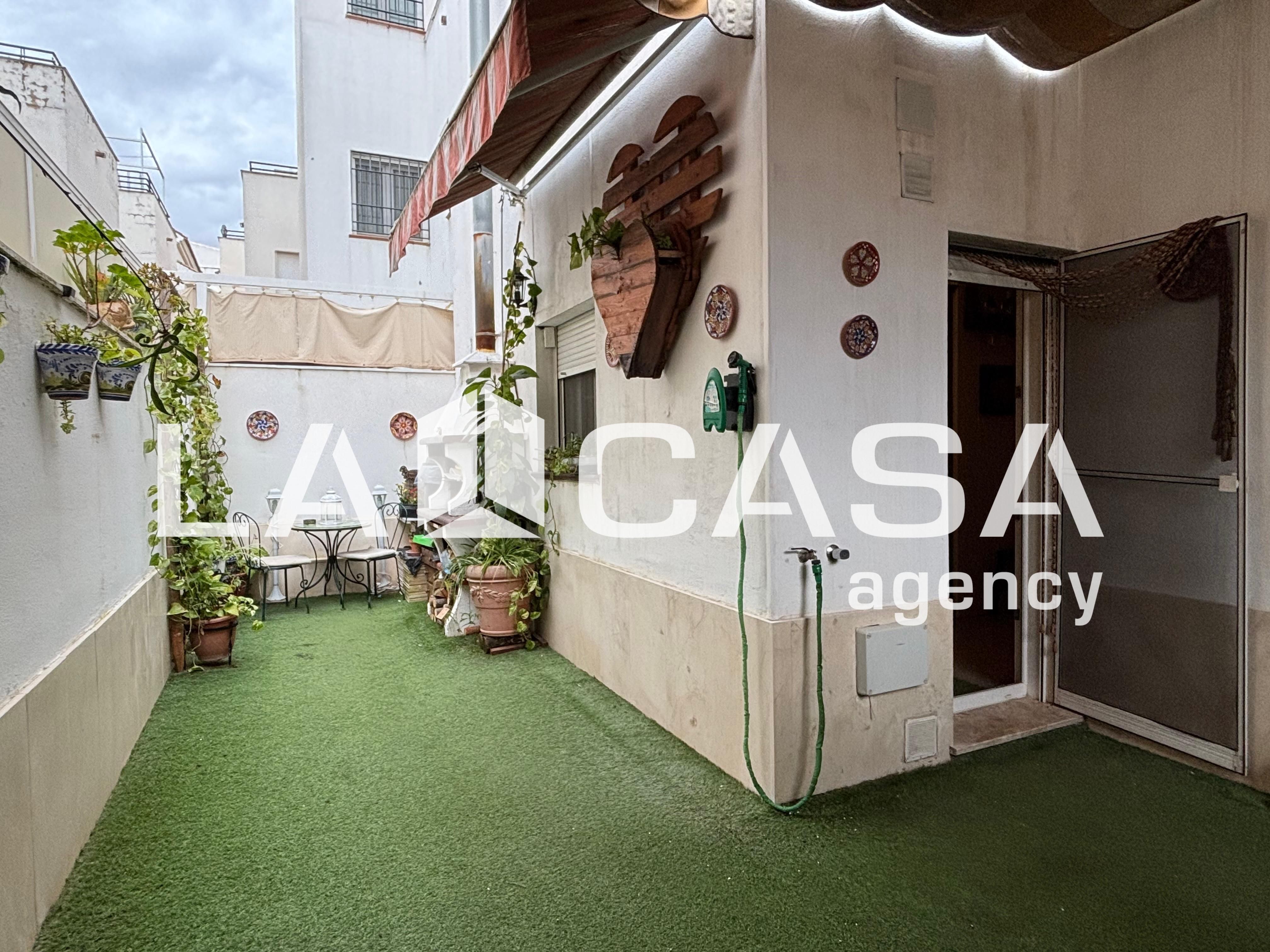 Exterior view of Single-family semi-detached for sale in Montequinto  with Storage room