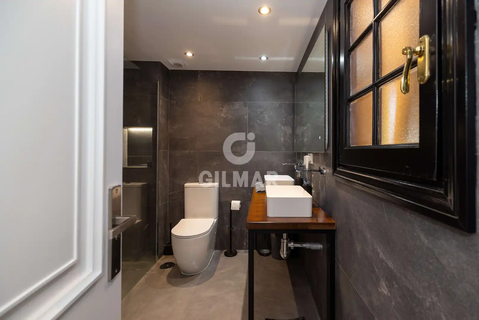Baño de Casa adosada en venta en Marbella con Calefacción, Piscina y Amueblado