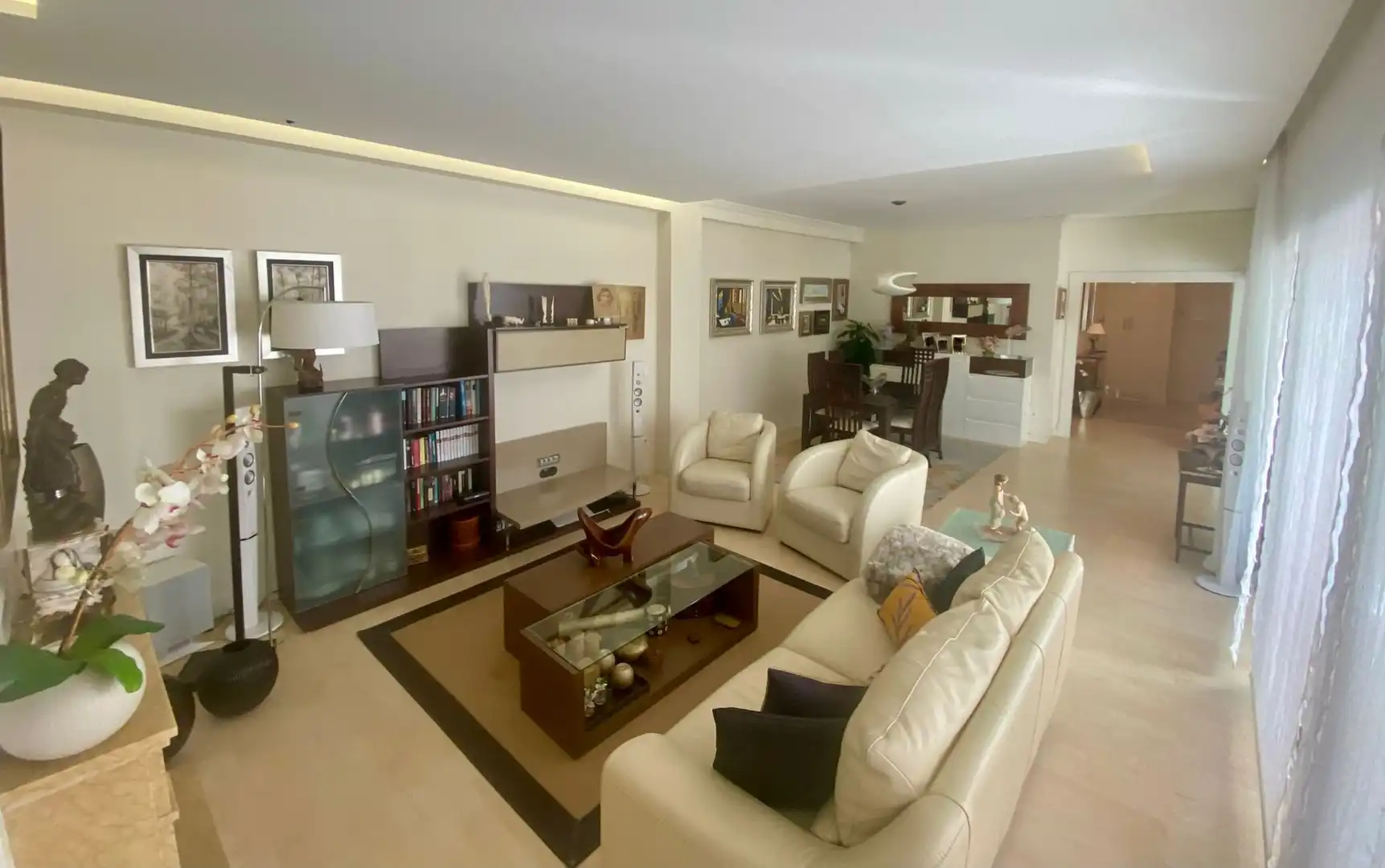 Sala d'estar de Pis en venda en Madrid amb Aire condicionat, Calefacció i Jardí privat