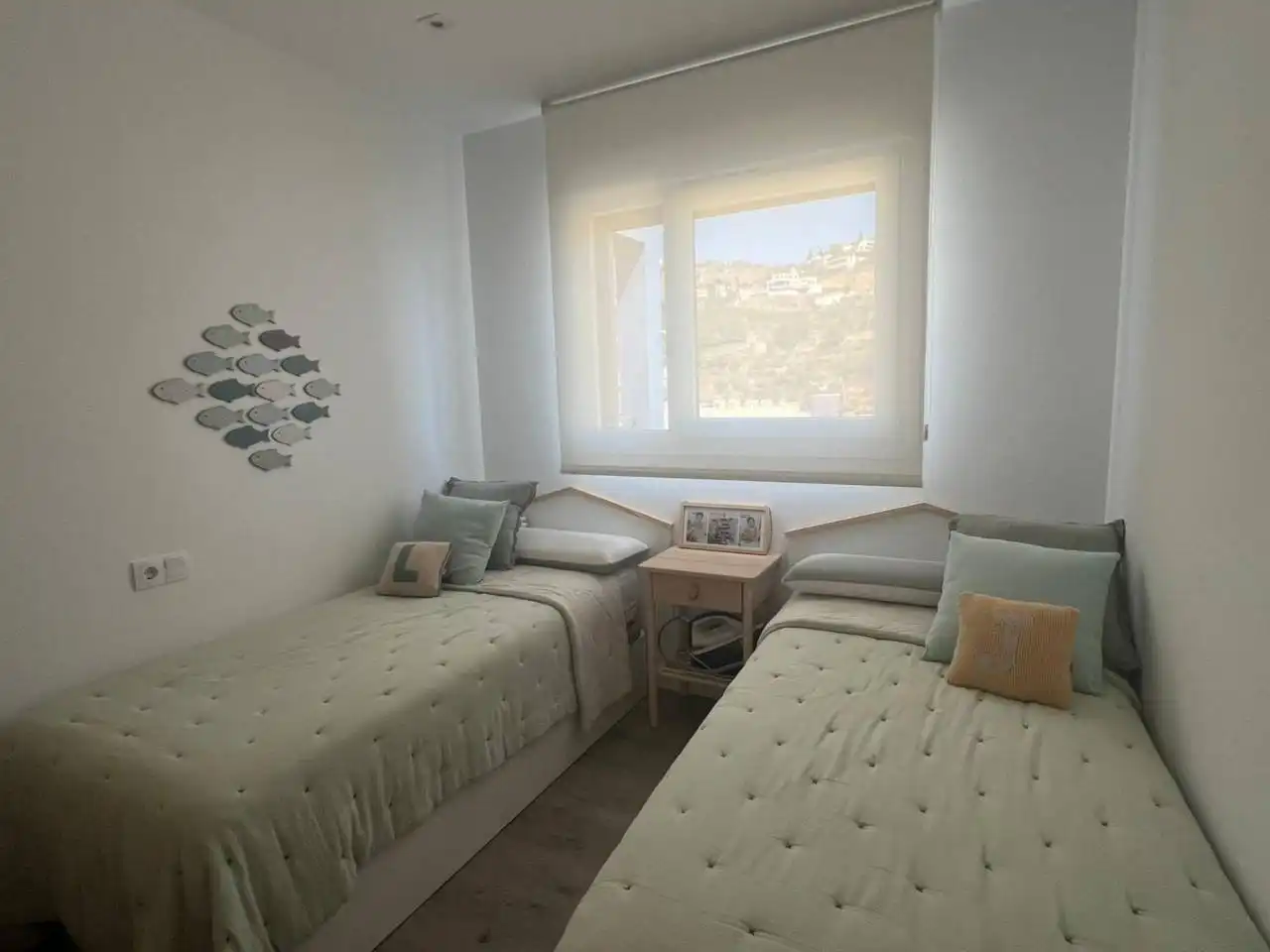 Dormitori de Apartament de lloguer en Almuñécar amb Terrassa i Piscina comunitària