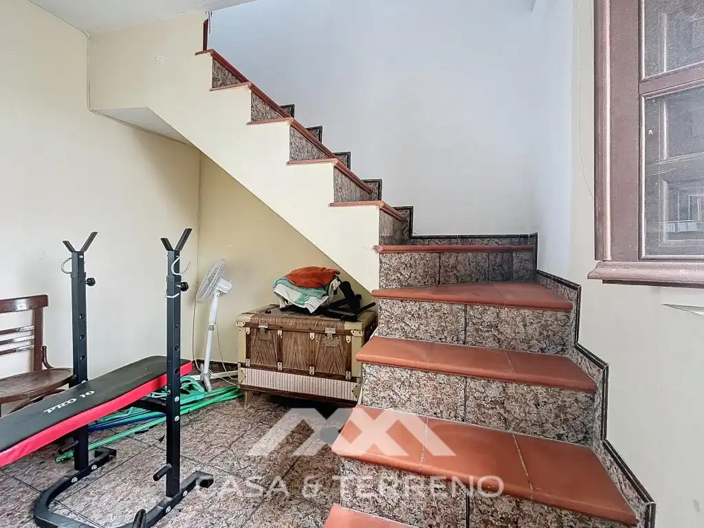 Houses for sale in Sayalonga  with Furnished, Oven and Washing machine