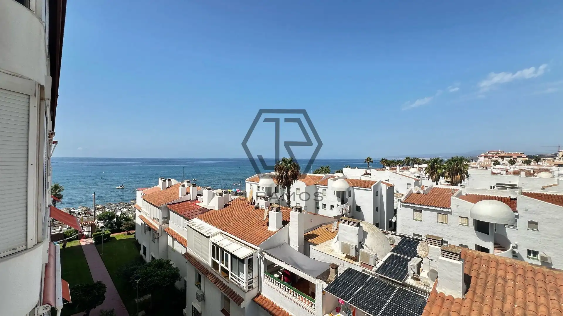 Appartement compact avec ascenseur à louer à costa del sol
