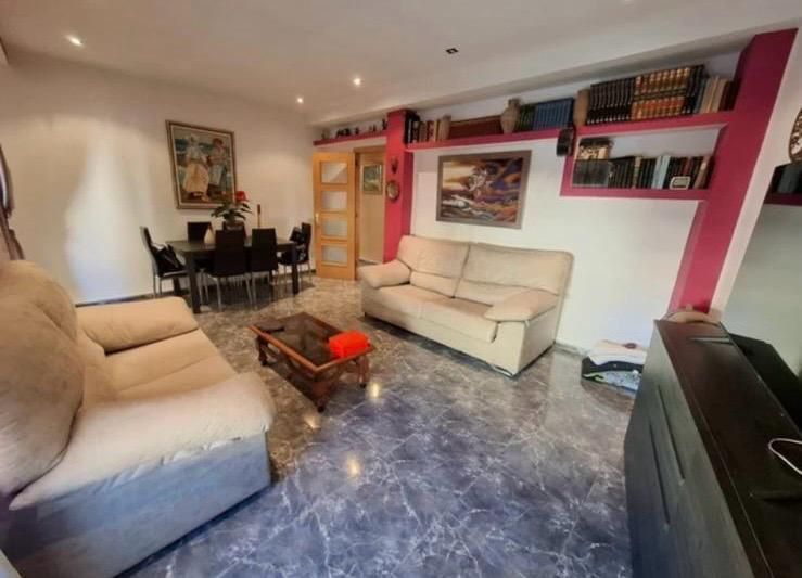 Sala d'estar de Pis en venda en  Valencia Capital amb Aire condicionat, Calefacció i Moblat
