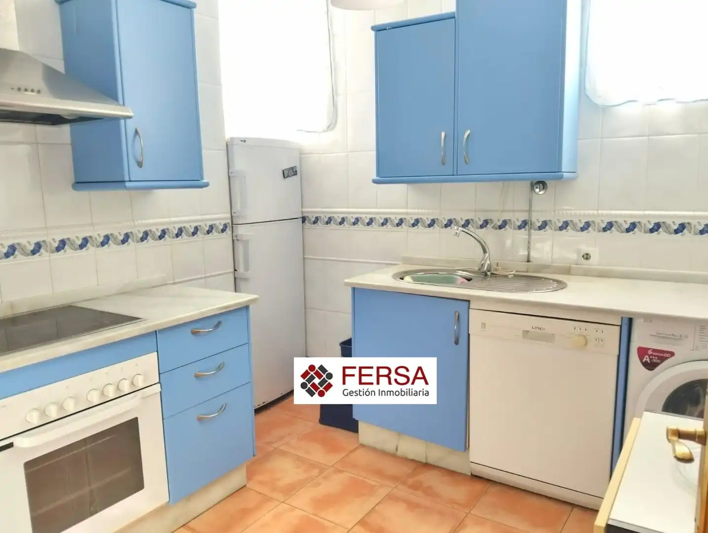 Cuina de Apartament en venda en El Puerto de Santa María amb Aire condicionat i Calefacció