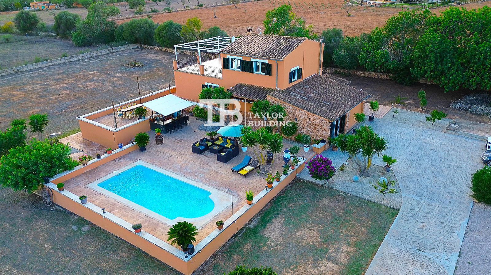 Vista exterior de Casa o xalet en venda en Campos amb Aire condicionat, Calefacció i Jardí privat