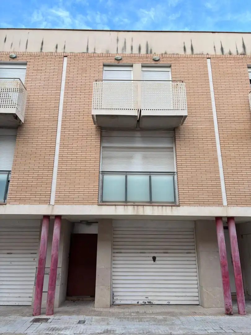 Exterior view of Single-family semi-detached for sale in Tortosa  with Terrace and Balcony