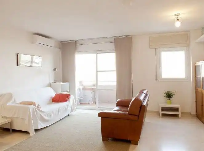 Sala de estar de Piso en venta en Barcelona con Aire acondicionado y Balcón