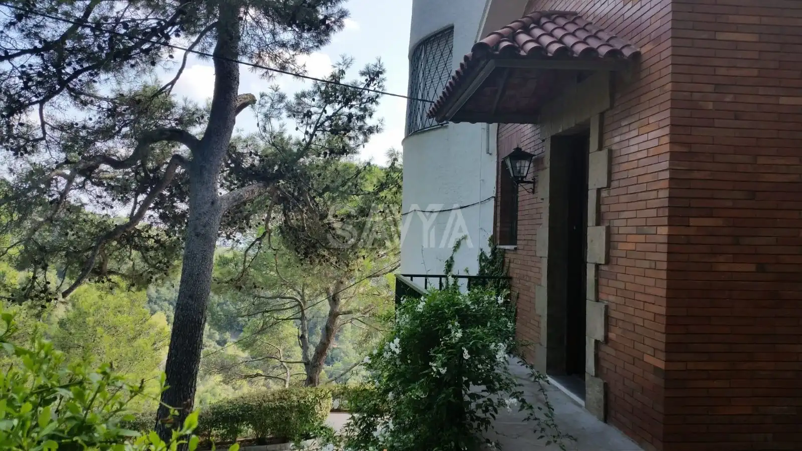 Exterior view of Houses for sale in Sant Just Desvern  with Terrace, Storage room and Swimming Pool