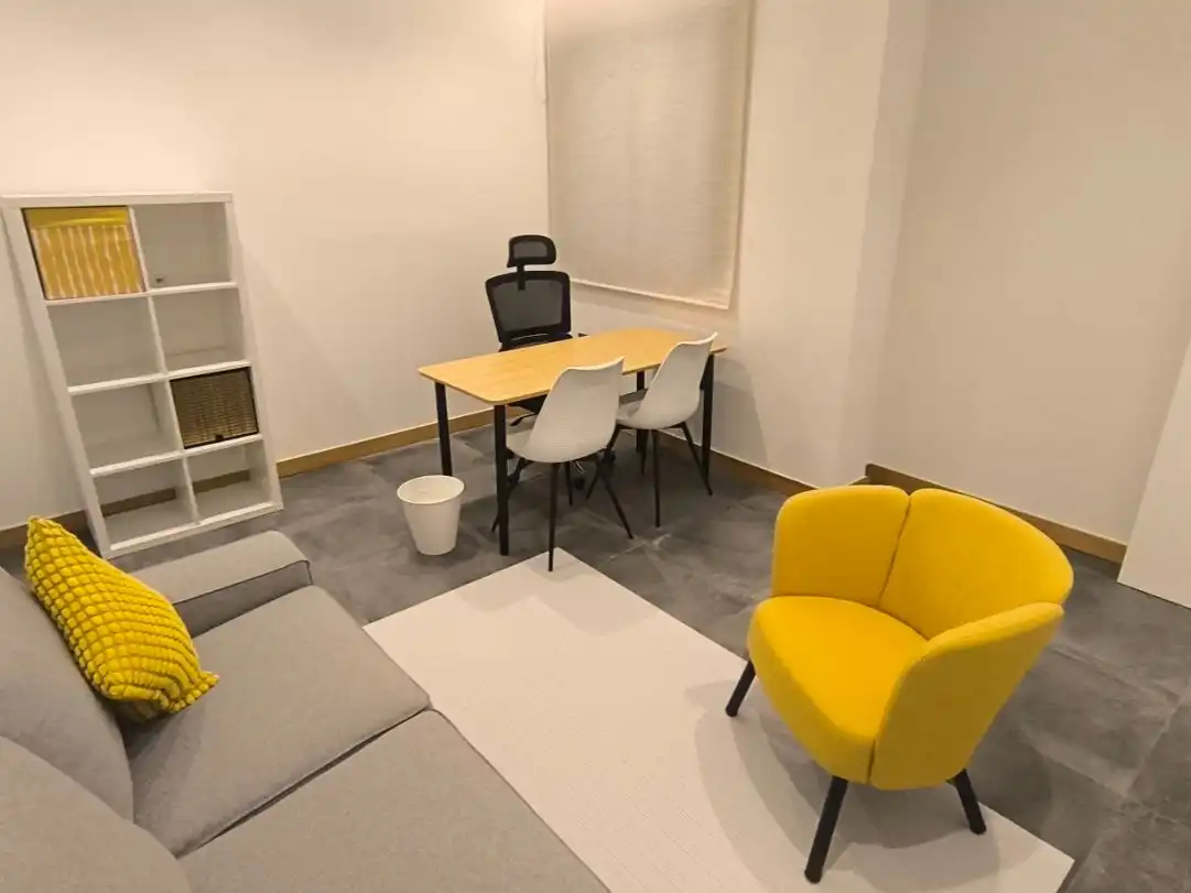Büro zur Miete in Madrid mit Klimaanlage, Heizung und Möbliert