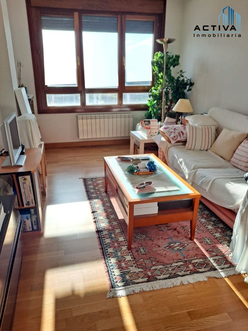 Living room of Attic for sale in Valladolid Capital  with Heating, Parquet flooring and Terrace