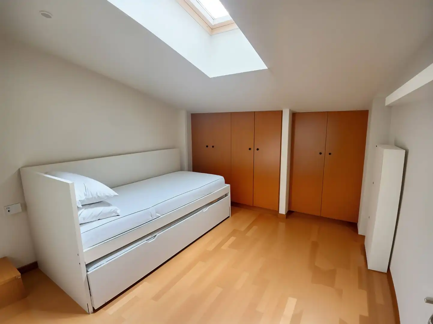 Habitación de Ático de alquiler en Cartagena con Aire acondicionado, Calefacción y Parquet