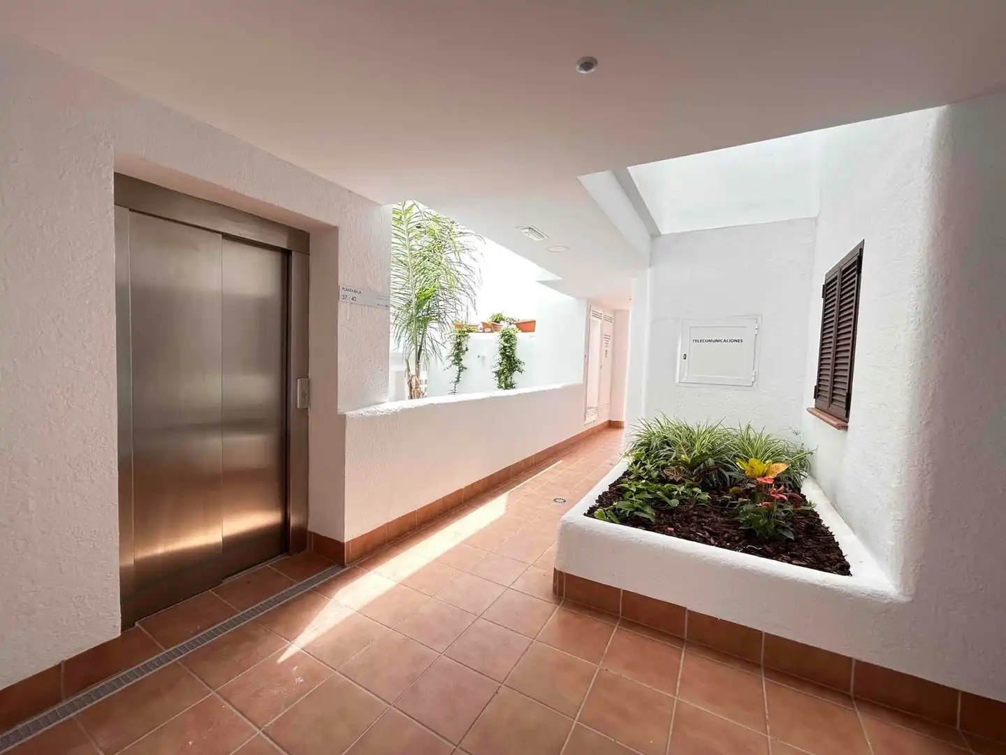 Wohnung zum Verkauf in Pulpí mit Klimaanlage, Terrasse und Schwimmbad