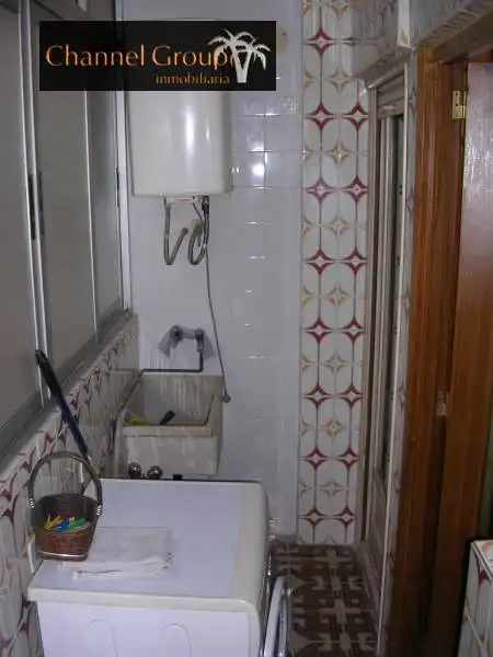 Baño de Piso de alquiler en Elche / Elx con Terraza, Trastero y Amueblado