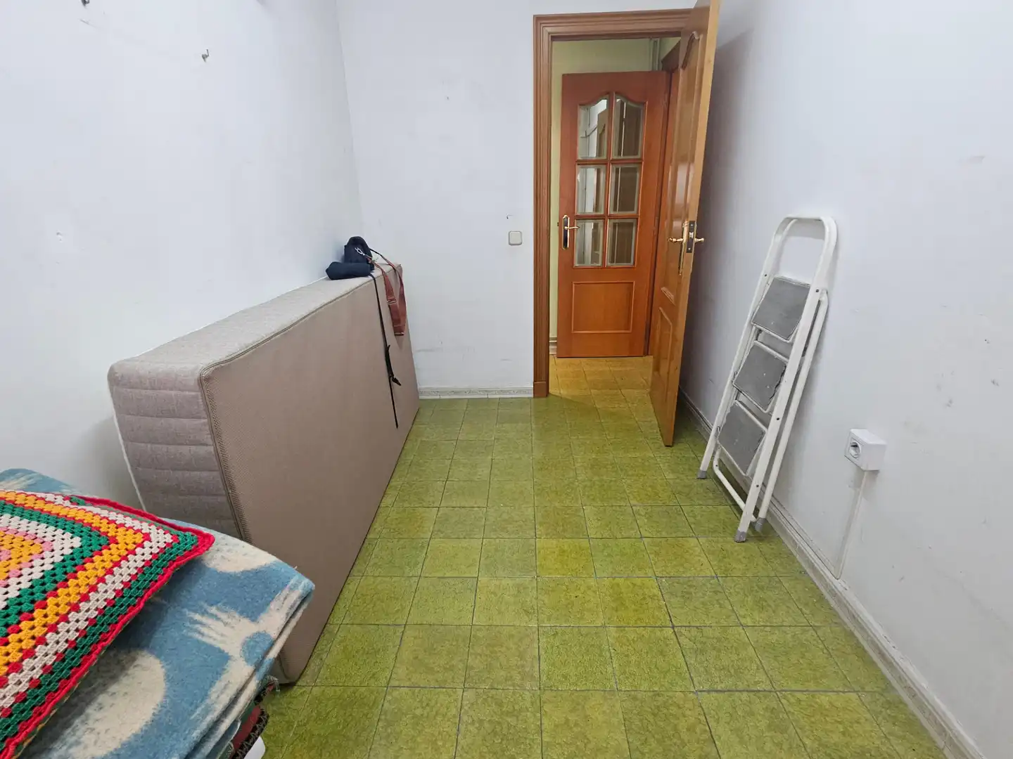 Flat for sale in Sabadell  with Air Conditioner, Heating and Oven
