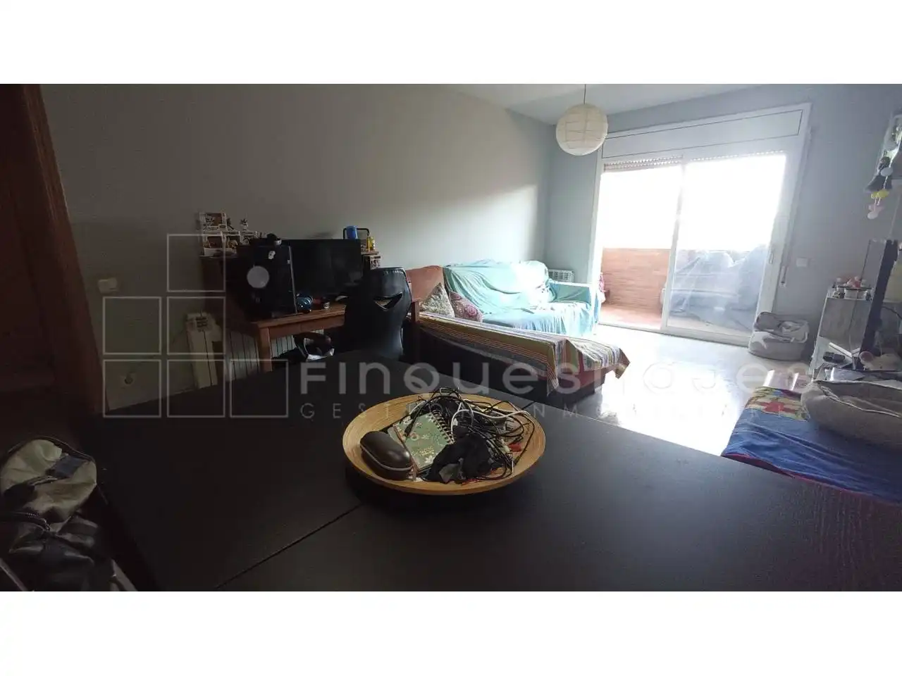 Sala d'estar de Pis en venda en Terrassa amb Calefacció, Terrassa i Balcó