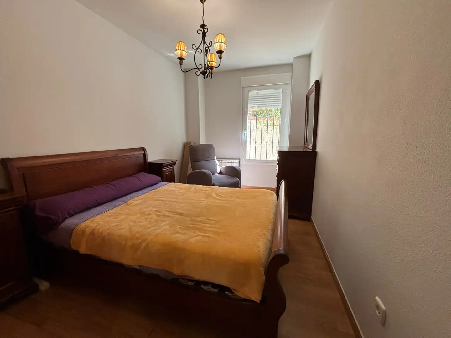 Habitación de Piso en venta en Azuqueca de Henares con Calefacción, Amueblado y Horno
