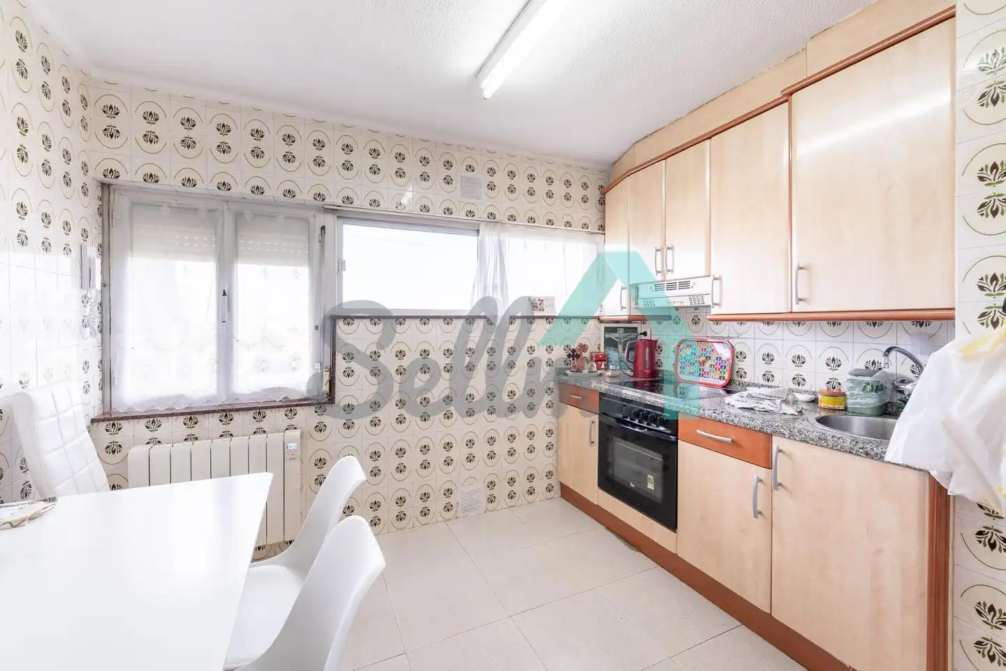 Cocina de Planta baja en venta en Avilés con Calefacción, Parquet y Trastero