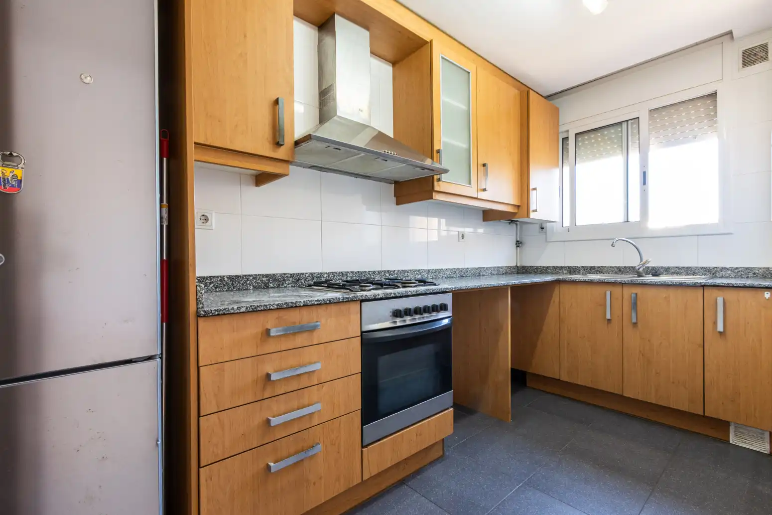 Cocina de Piso en venta en Terrassa con Calefacción, Parquet y Terraza