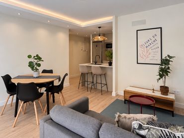 Apartament amb balcó en venda a Este