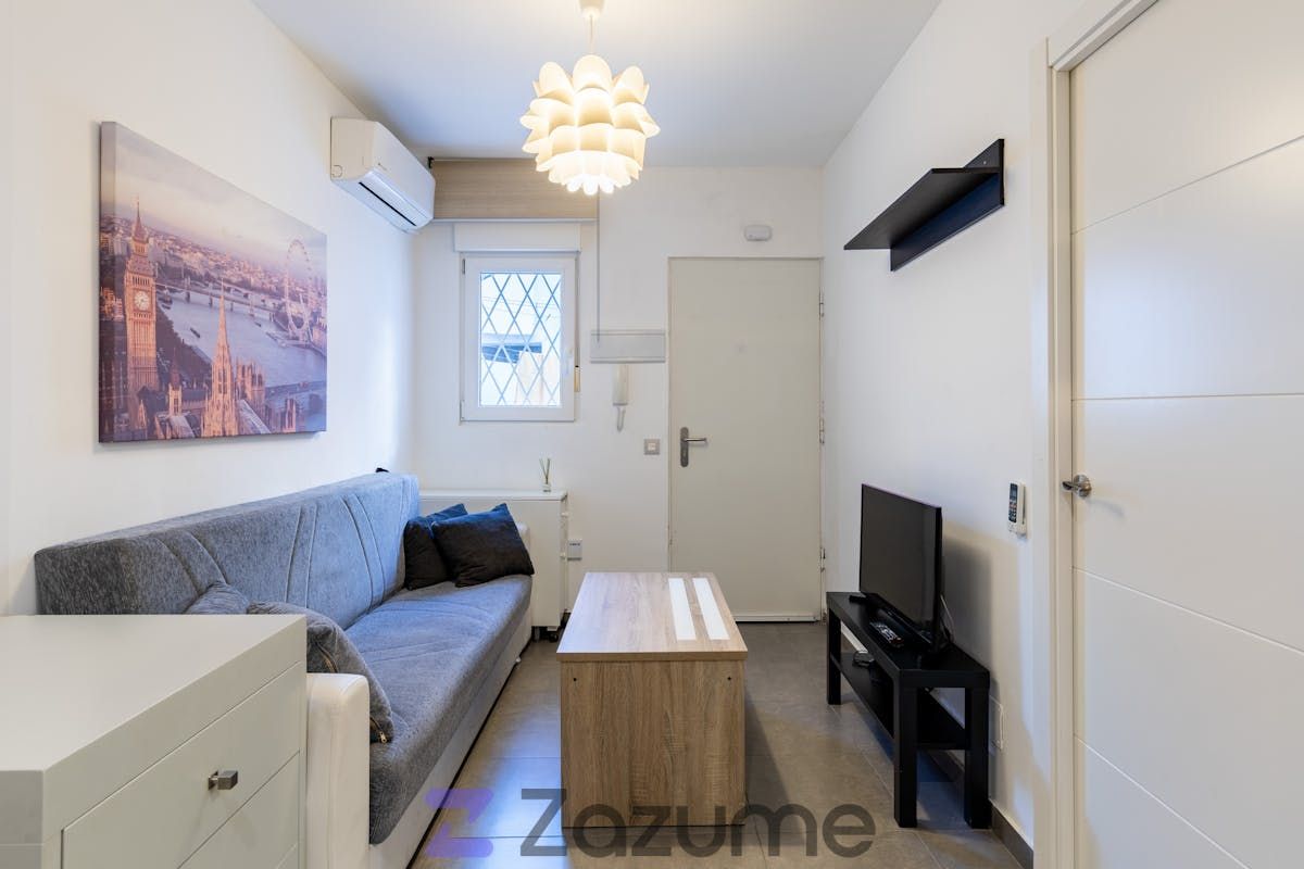 Study to rent in C. de los Algodonales, Berruguete