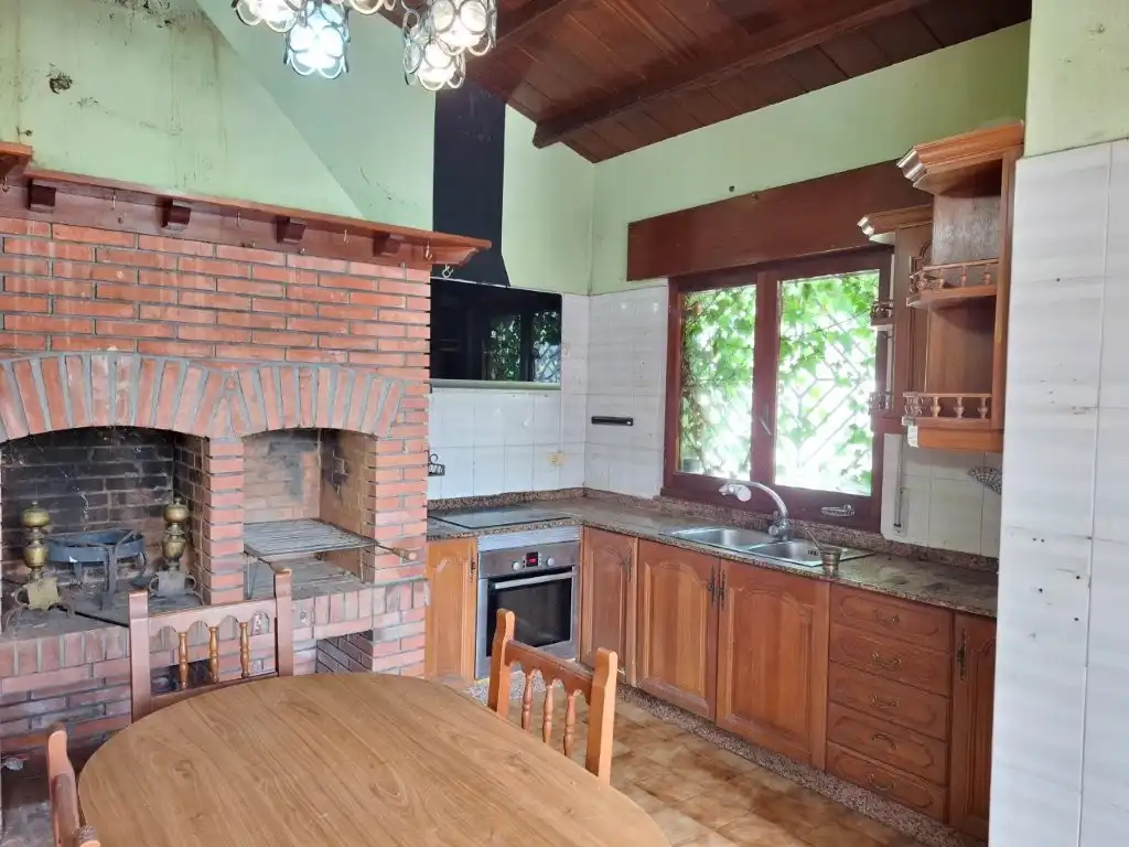 Kitchen of Houses for sale in Viveiro  with Heating, Private garden and Terrace