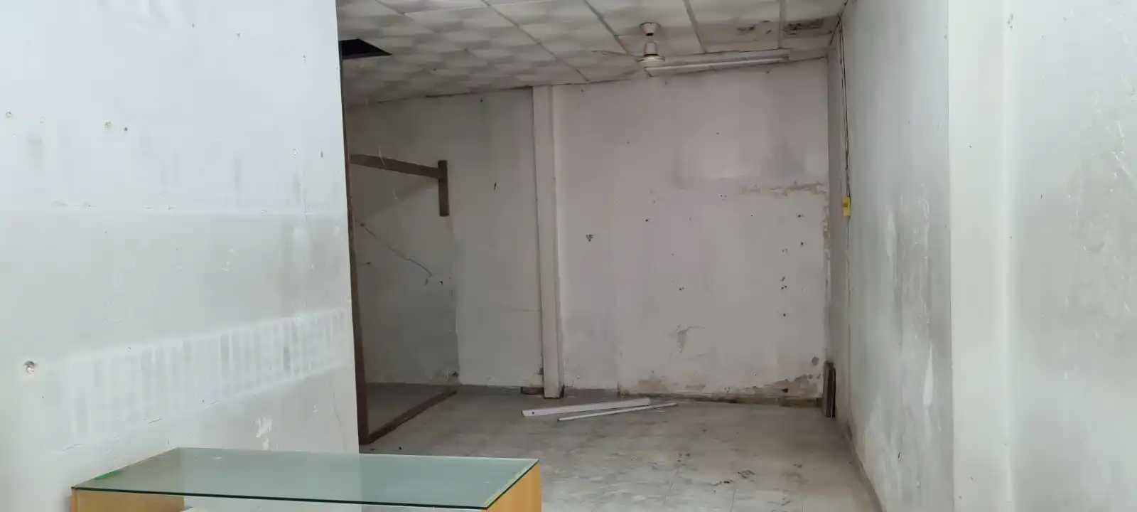 Local comercial de lloguer a Carrer d'Enmig, imagen 7