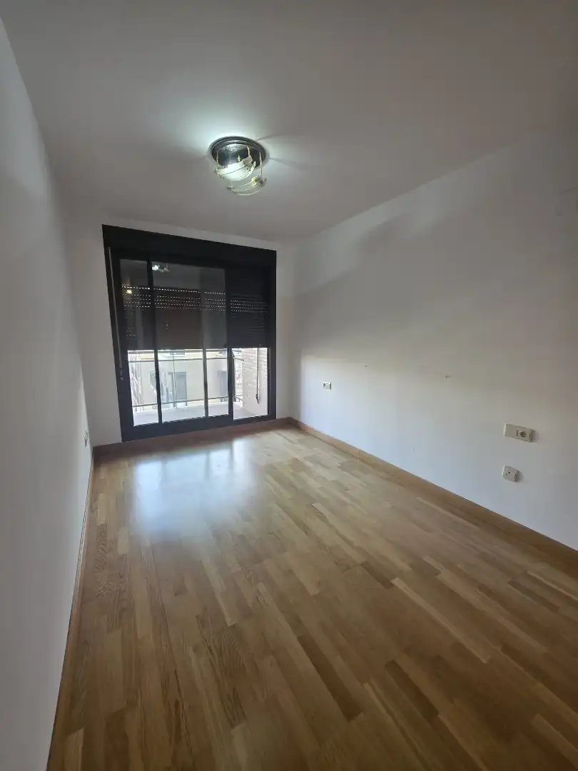 Habitación de Piso en venta en Valencia con Aire acondicionado, Calefacción y Parquet