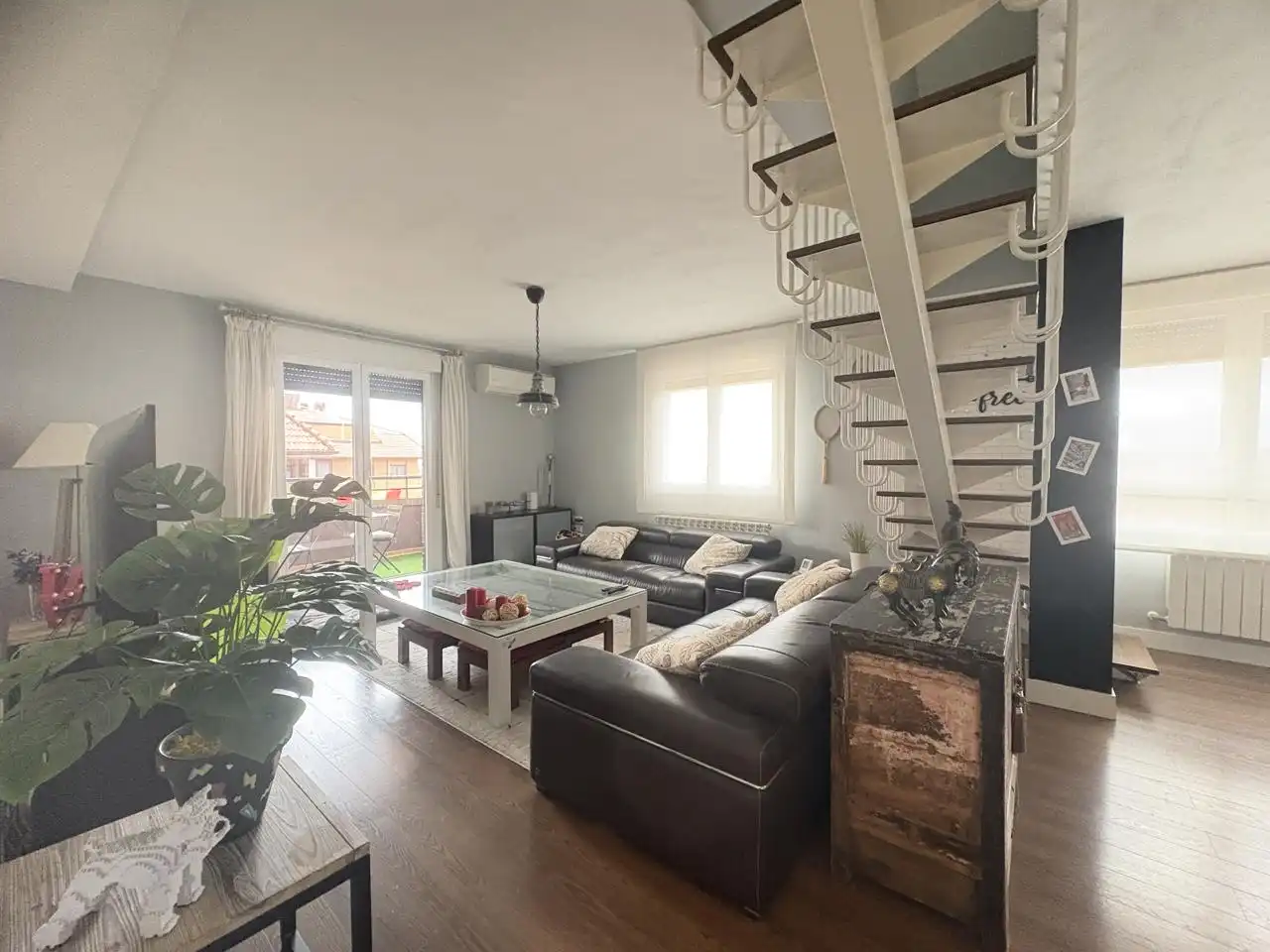Sala de estar de Dúplex de alquiler en Alcalá de Henares con Calefacción, Terraza y Trastero