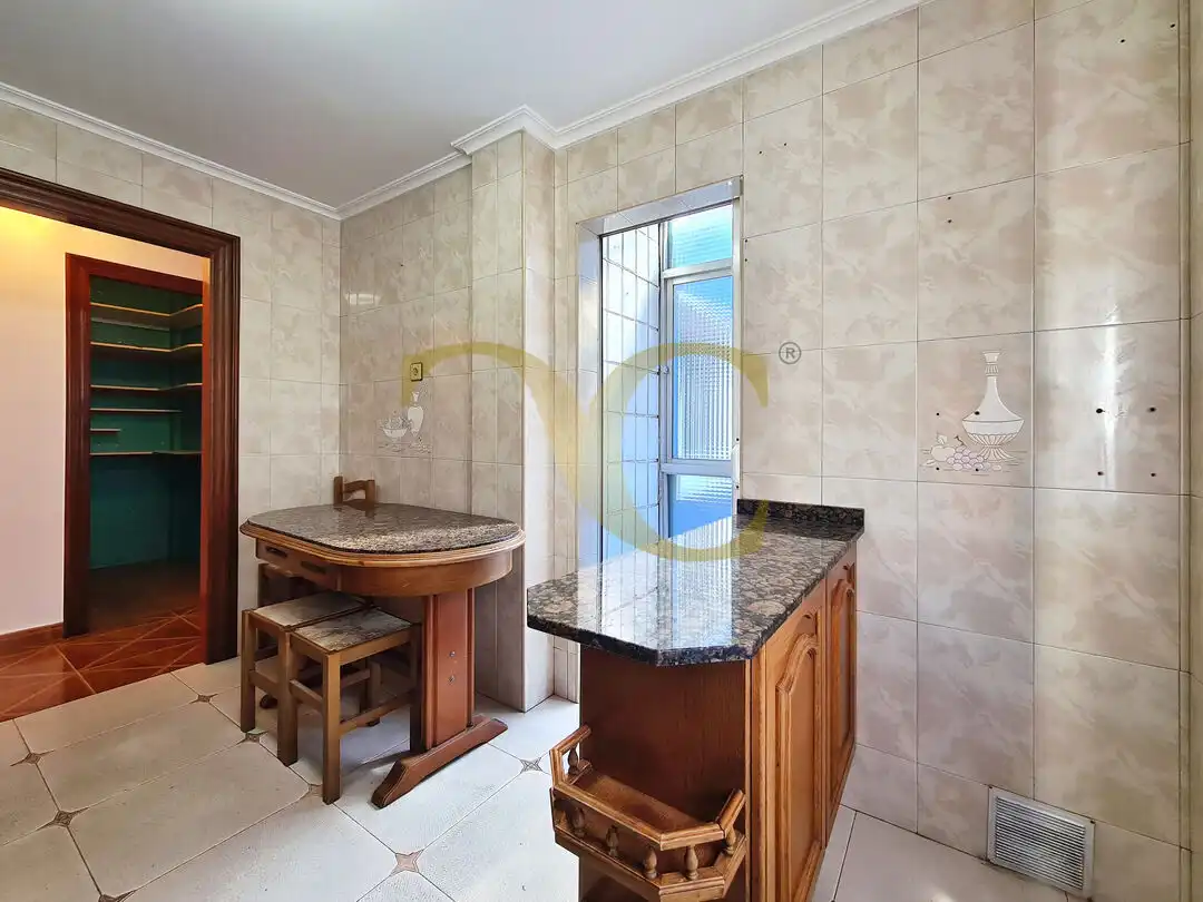 Cocina de Piso en venta en Gijón  con Calefacción, Jardín privado y Terraza